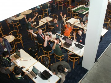 Blog-o-rama for increasing communication, woo! (: UDS Ubuntu community folks writing blog posts for their communities together